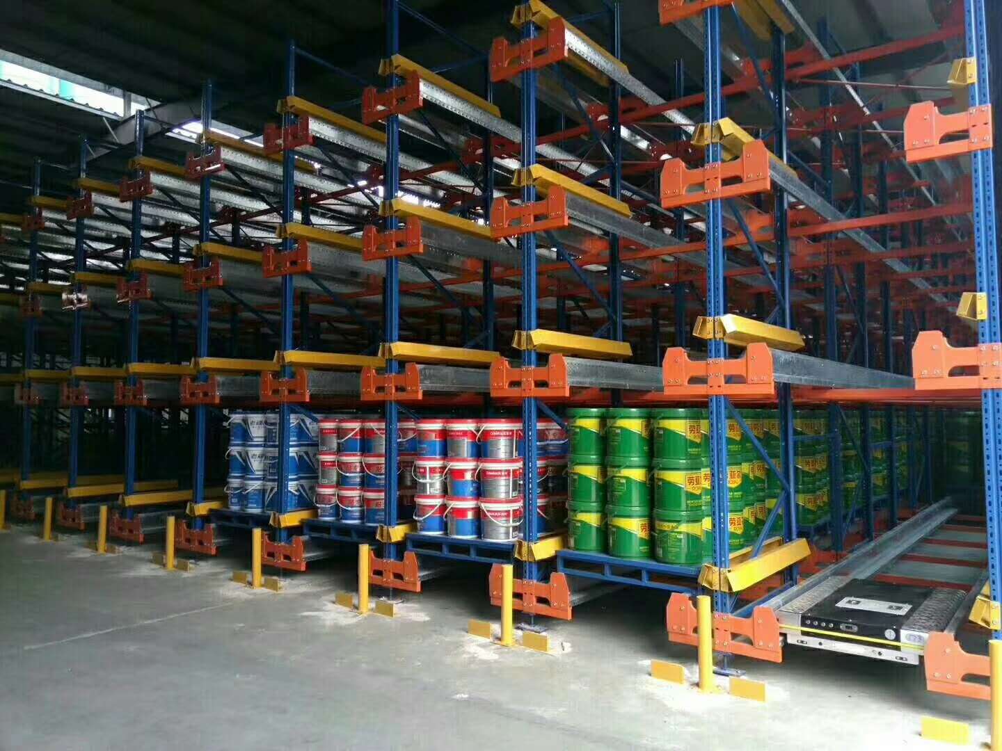 二向穿梭车，行业定制化仓储解决方案