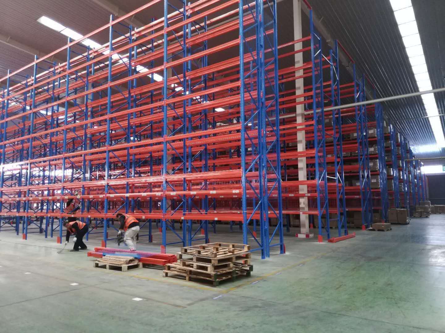 横梁式货架，打造专属仓储解决方案